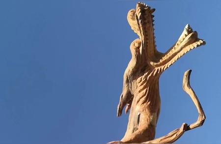 【潍坊新视角】龙年讲述龙的故事丨根雕祥龙，翱翔天际
